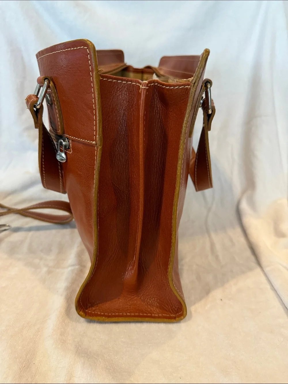 Leather Shoulder Tote Bag in Cognac Brown